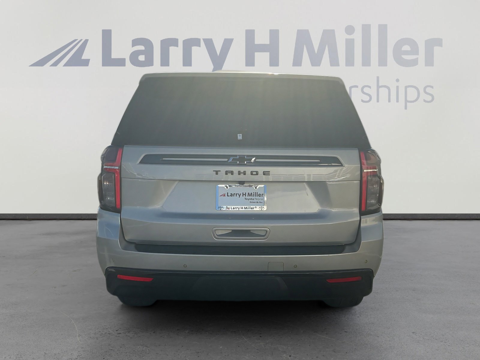 Used 2021 Chevrolet Tahoe Z71 w/ Z71 Off-Road Package image 4