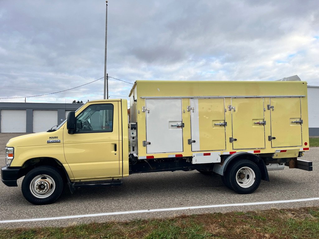 Used 2019 Ford E-450 and Econoline 450 Super Duty w/ Power Windows & Locks Group image 6