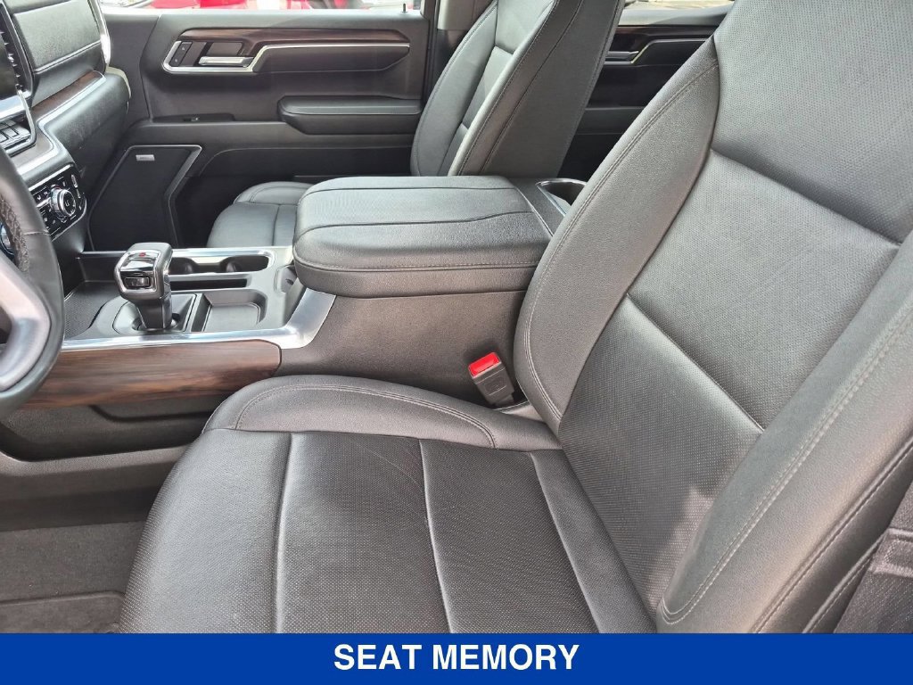 Used 2025 GMC Sierra 1500 SLT AWD/4WD image 20