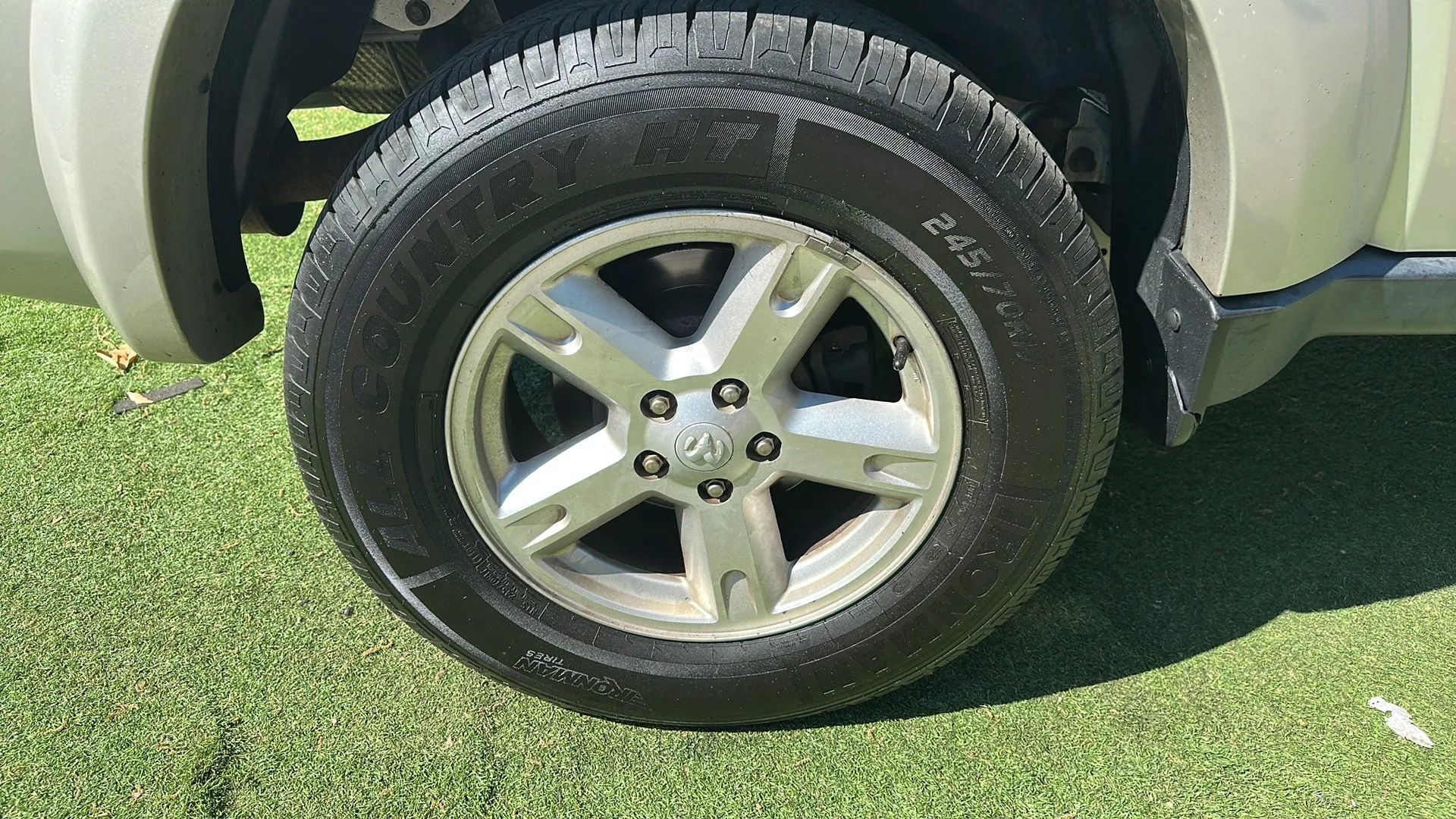 Used 2008 Dodge Nitro SXT image 41