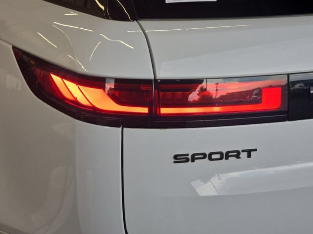 Certified 2025 Land Rover Range Rover Sport Dynamic SE AWD/4WD image 36