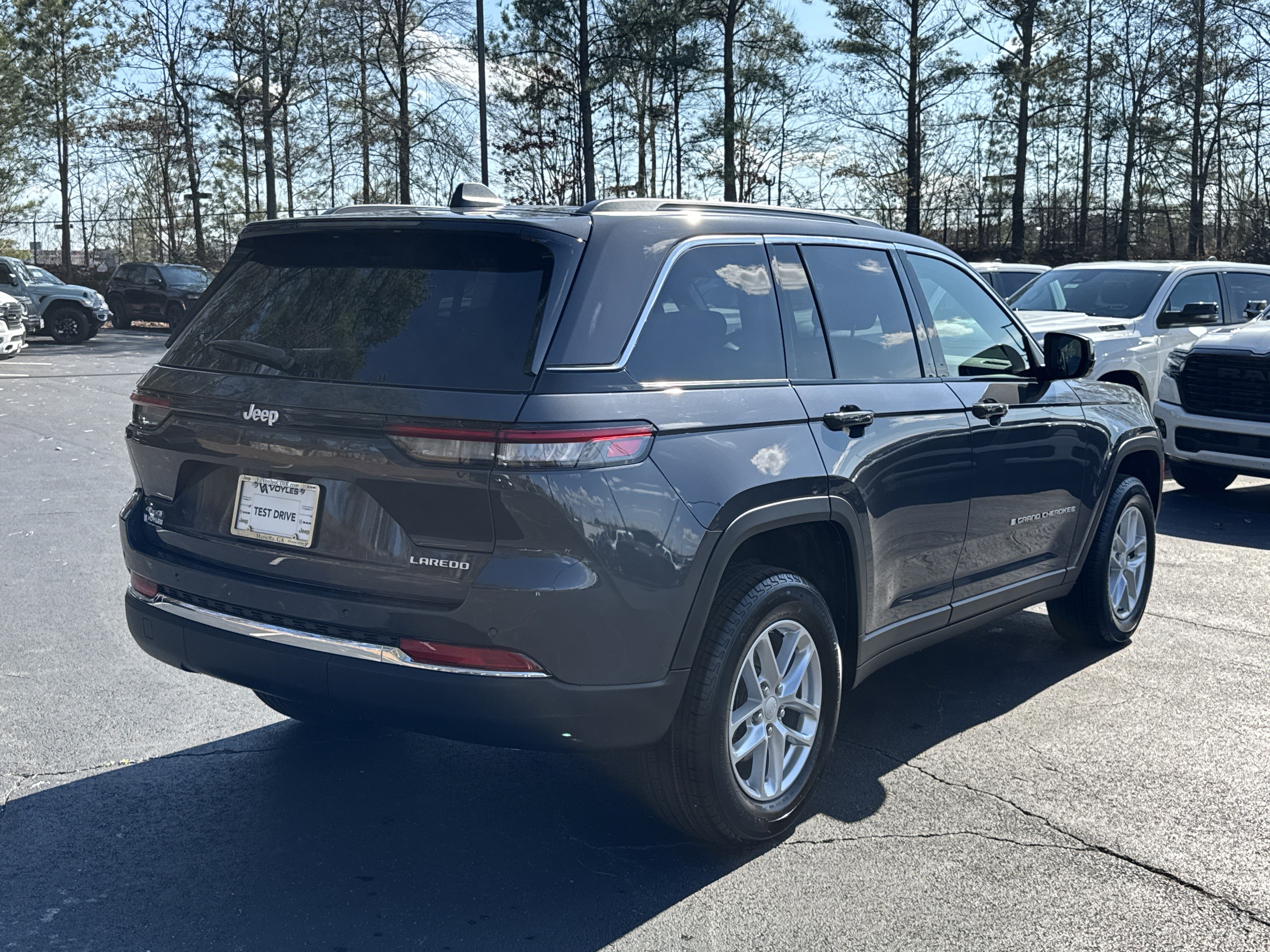 New 2026 Jeep Grand Cherokee Laredo X image 8
