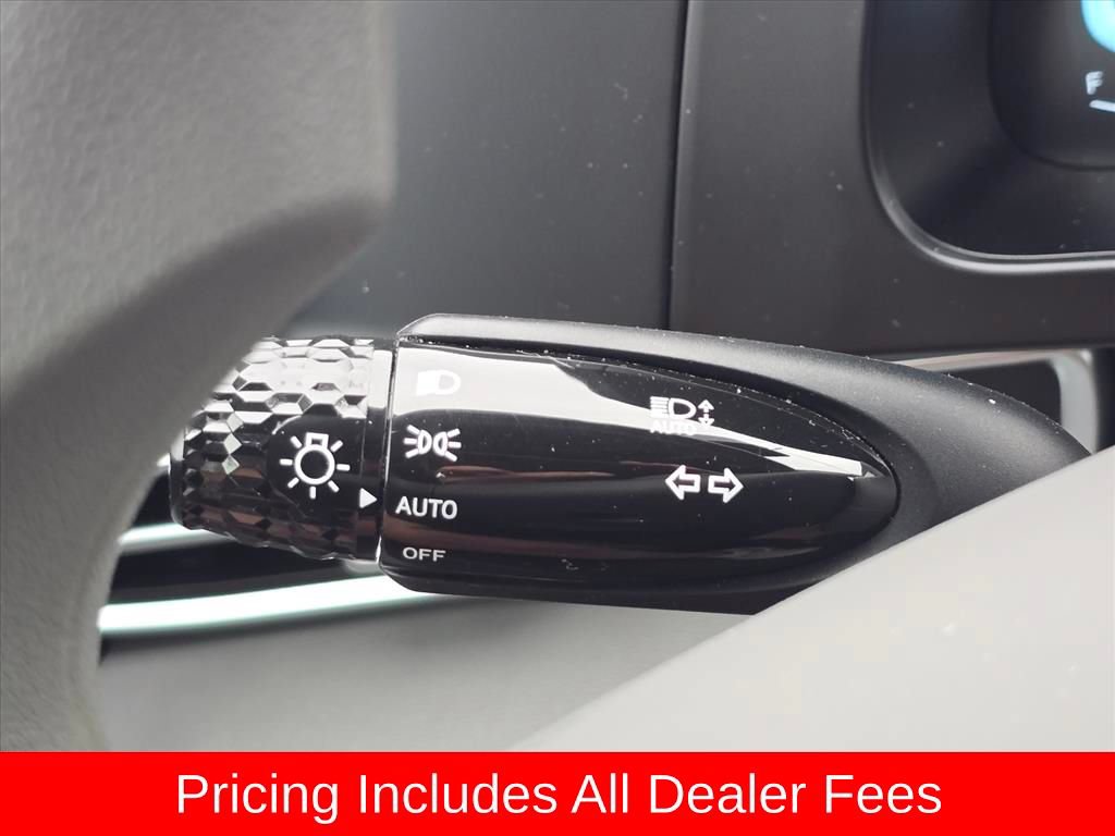Certified 2024 Hyundai Elantra SE FWD image 20