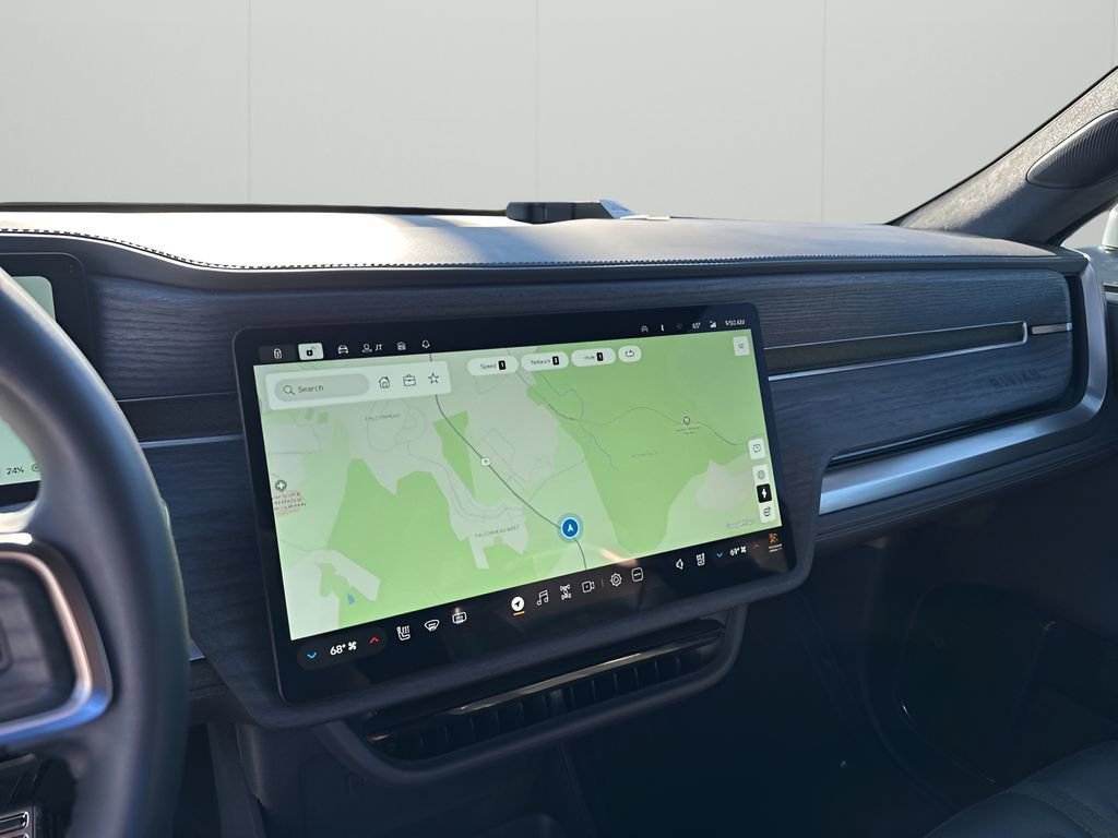 Used 2024 Rivian R1S Adventure image 34