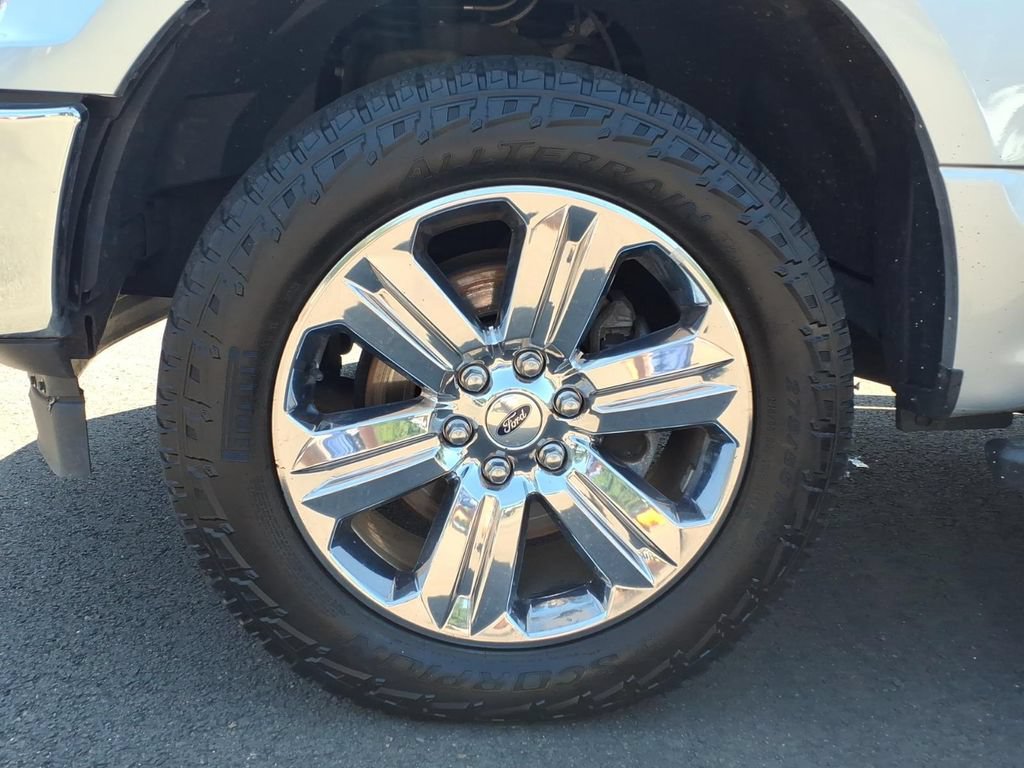 Used 2019 Ford F150 XLT w/ Equipment Group 302A Luxury AWD/4WD image 11