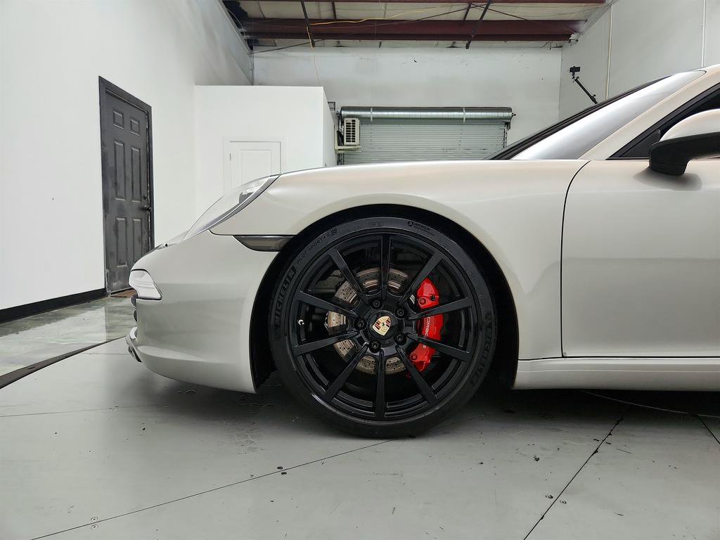 Used 2013 Porsche 911 GT3 RS image 28
