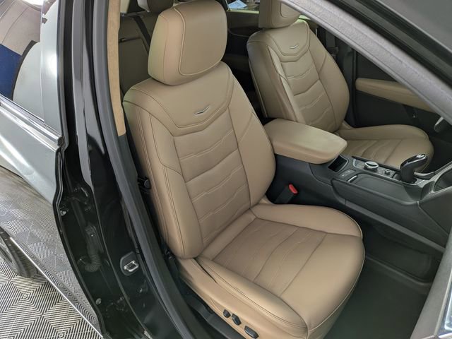 Certified 2024 Cadillac XT5 Sportv w/ Platinum Package AWD/4WD image 33