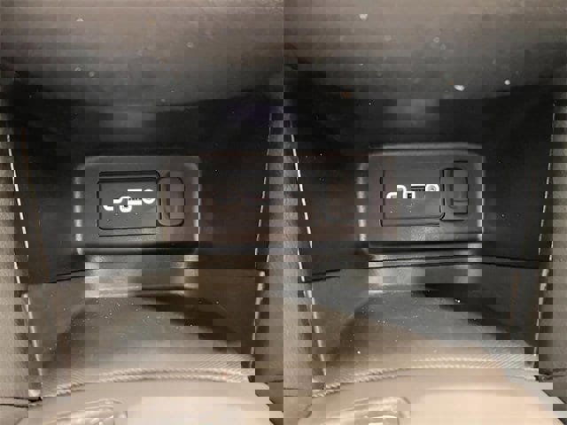 Used 2019 Chevrolet Equinox LT image 22