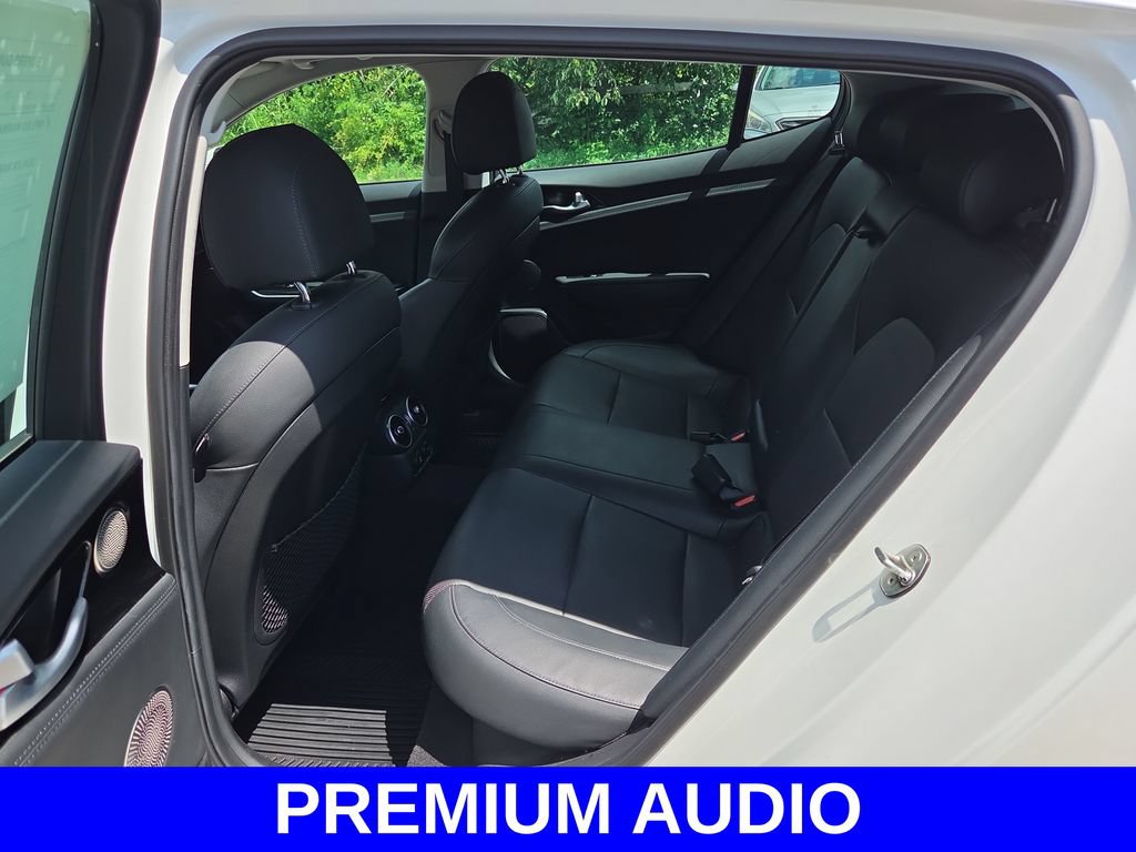 Used 2018 Kia Stinger Premium AWD/4WD image 17
