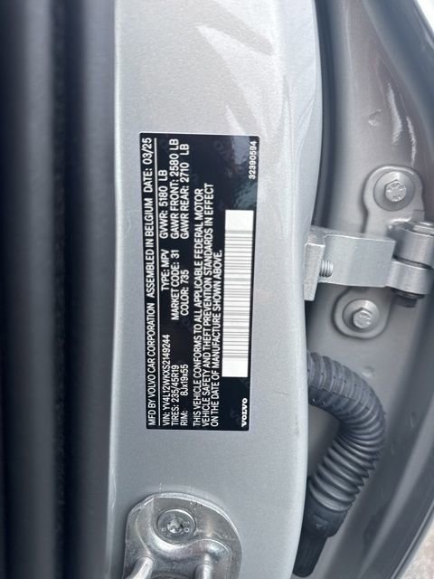 Certified 2025 Volvo V60 B5 Cross Country Plus image 18