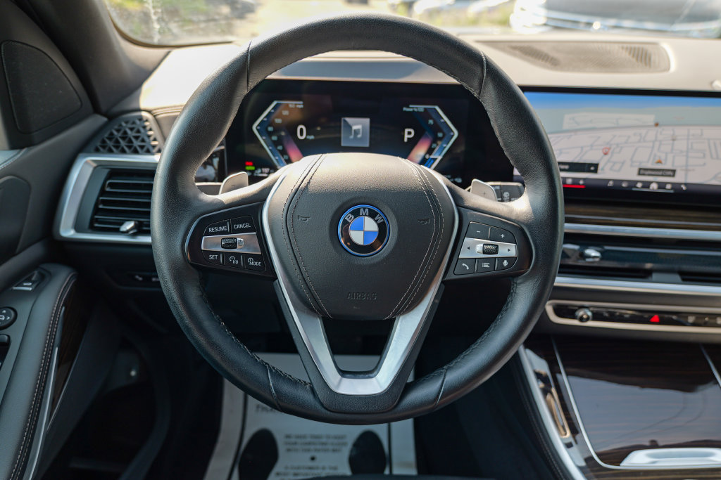 Used 2024 BMW X5 xDrive50e AWD/4WD image 43