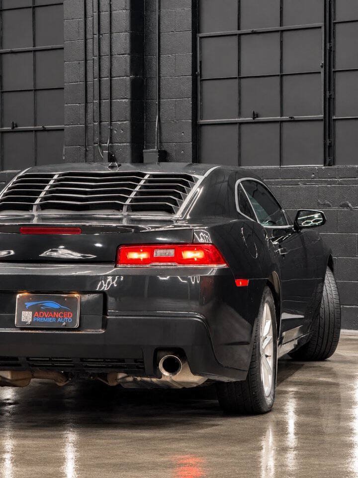 Used 2015 Chevrolet Camaro LT RWD image 9
