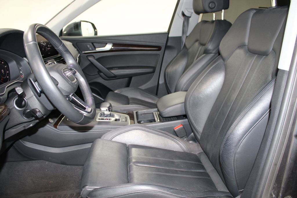 Used 2019 Audi Q5 2.0T Premium Plus w/ Premium Plus Package AWD/4WD image 16