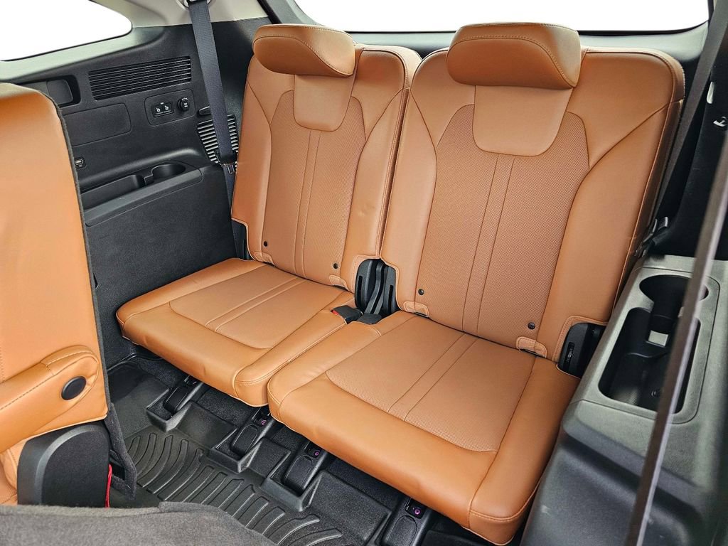 Certified 2022 Kia Sorento SX Prestige w/ Rust Color Package image 34