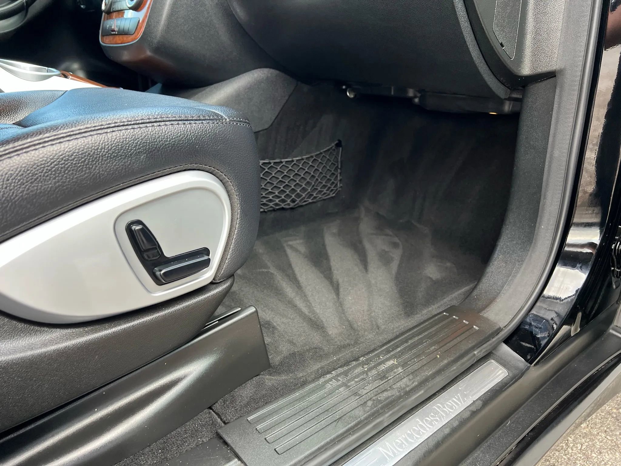 Used 2008 Mercedes-Benz R 350 2WD image 27