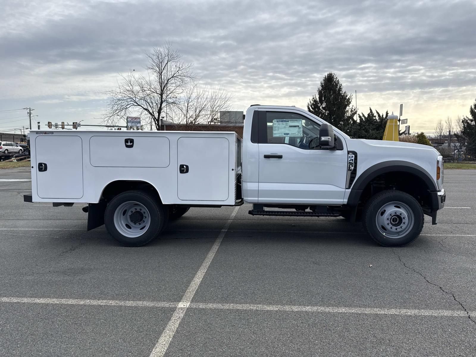 New 2026 Ford F450 XL w/ XL Chrome Package AWD/4WD image 2