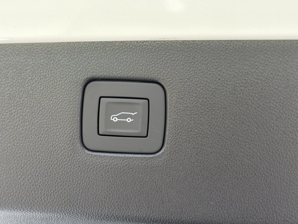New 2026 Buick Envista Sport Touring w/ Convenience I Package FWD image 14