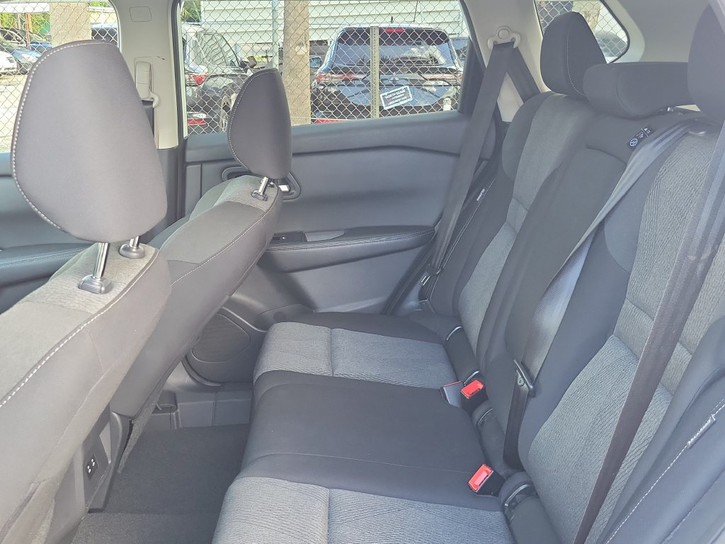 Used 2025 Nissan Rogue SV AWD/4WD image 13