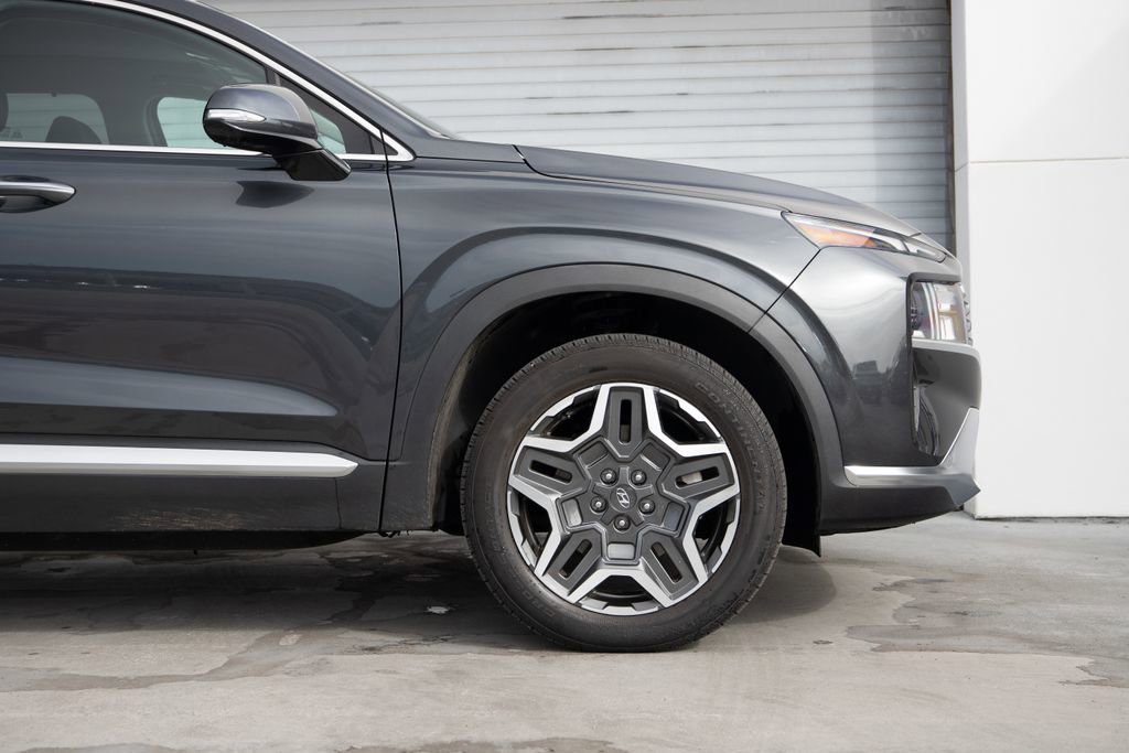 Used 2023 Hyundai Santa Fe SEL Premium image 5