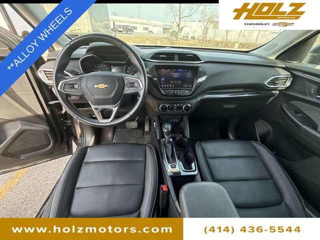 Used 2021 Chevrolet TrailBlazer LT w/ Premium Seating Package image 12