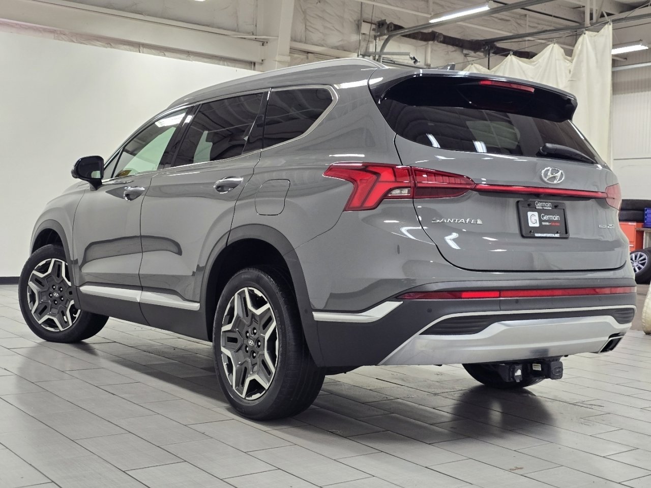 Used 2023 Hyundai Santa Fe Limited image 6