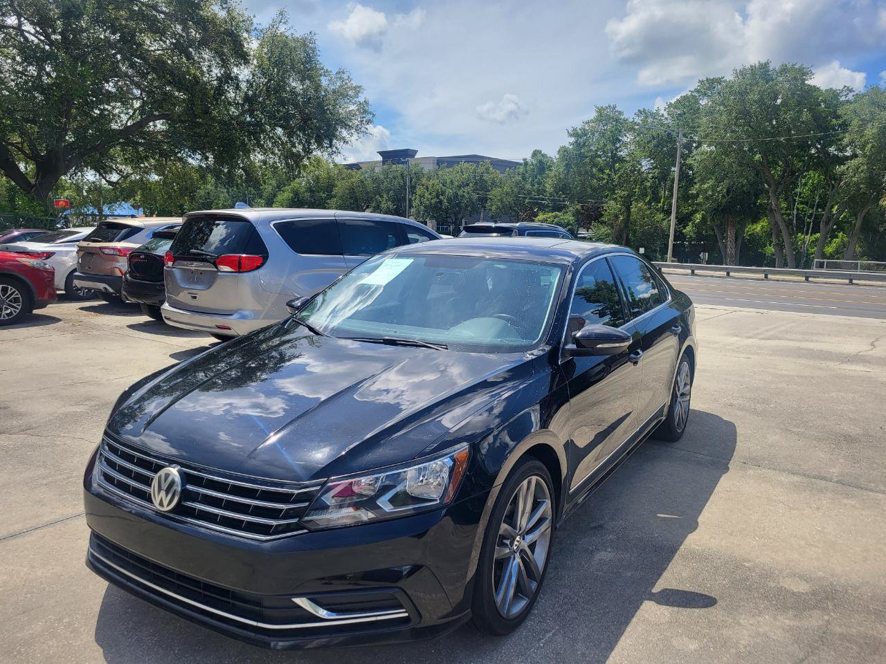 Used 2016 Volkswagen Passat 1.8T SE