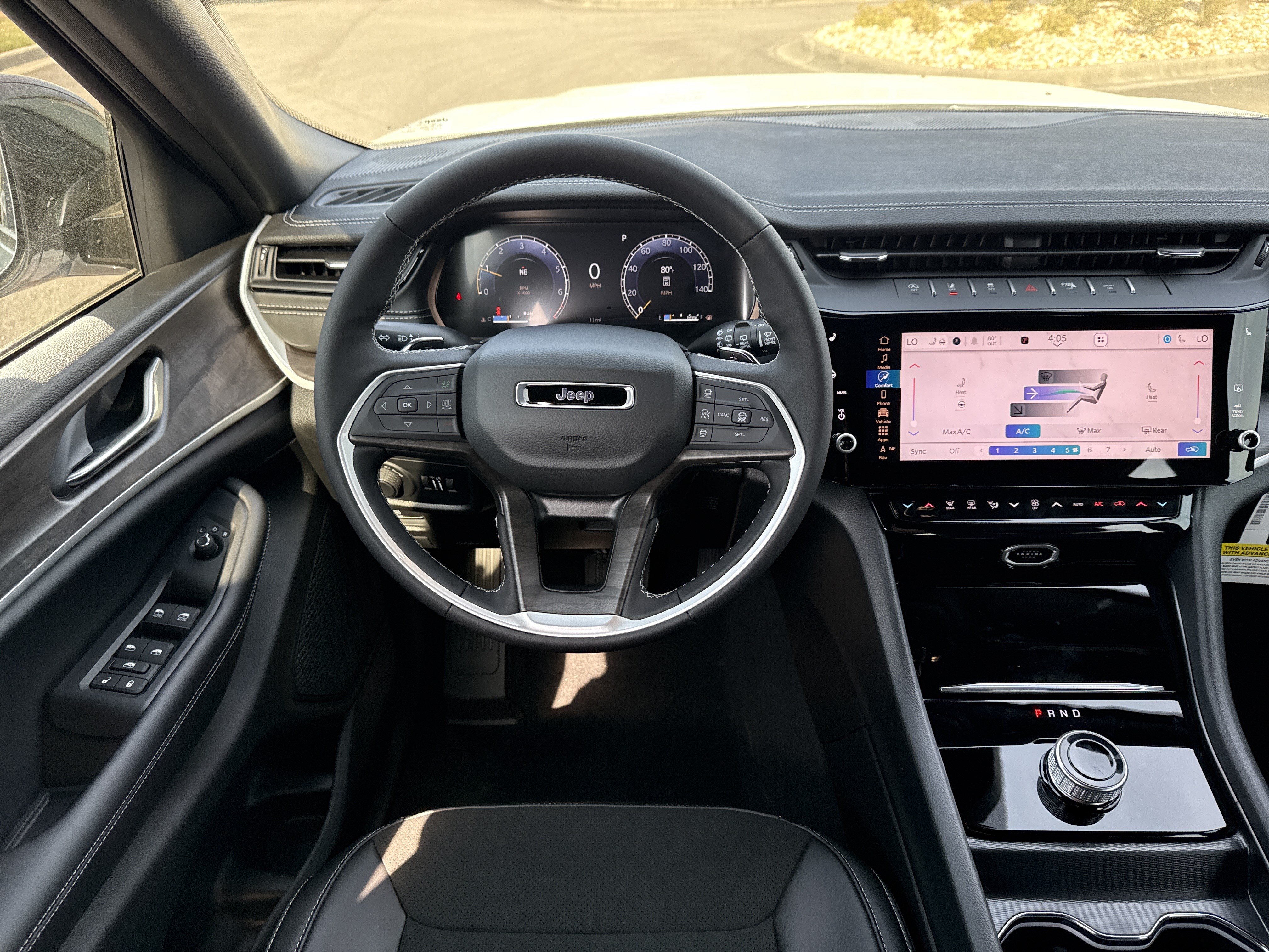 New 2026 Jeep Grand Cherokee Altitude RWD image 24