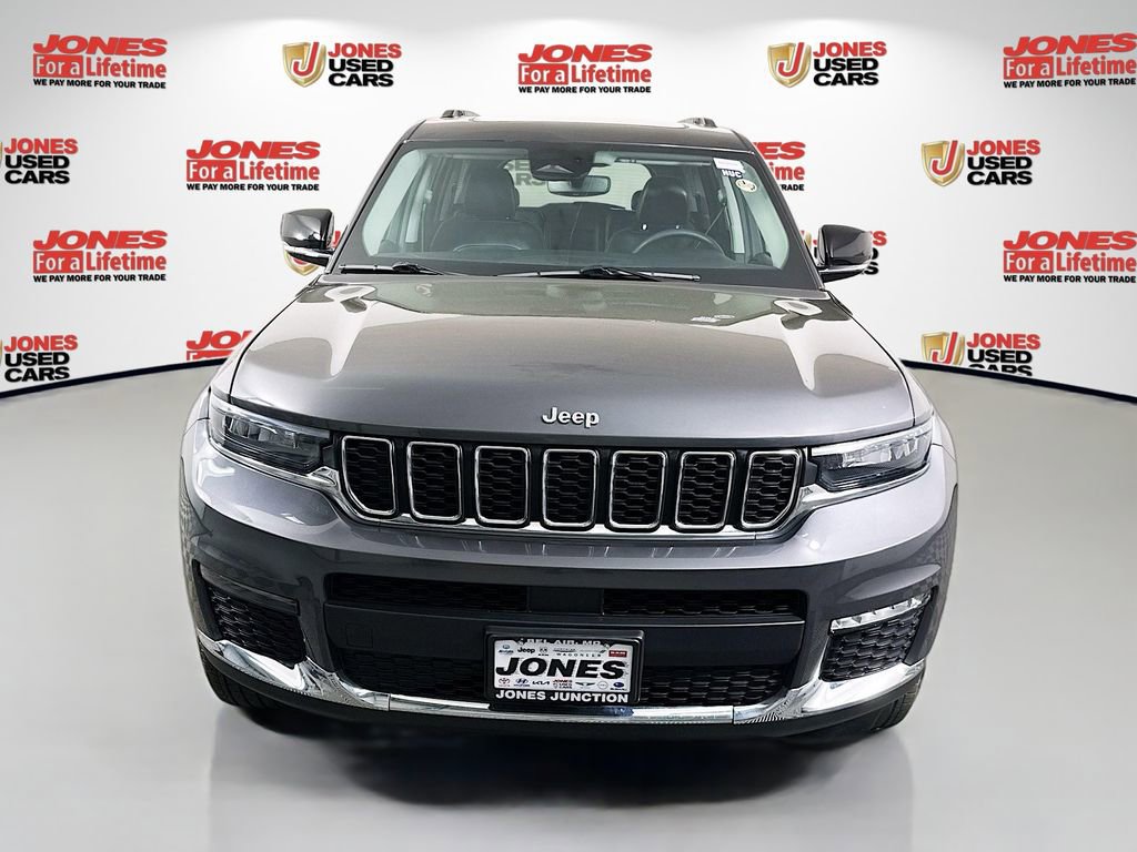 Used 2023 Jeep Grand Cherokee L Limited AWD/4WD image 13
