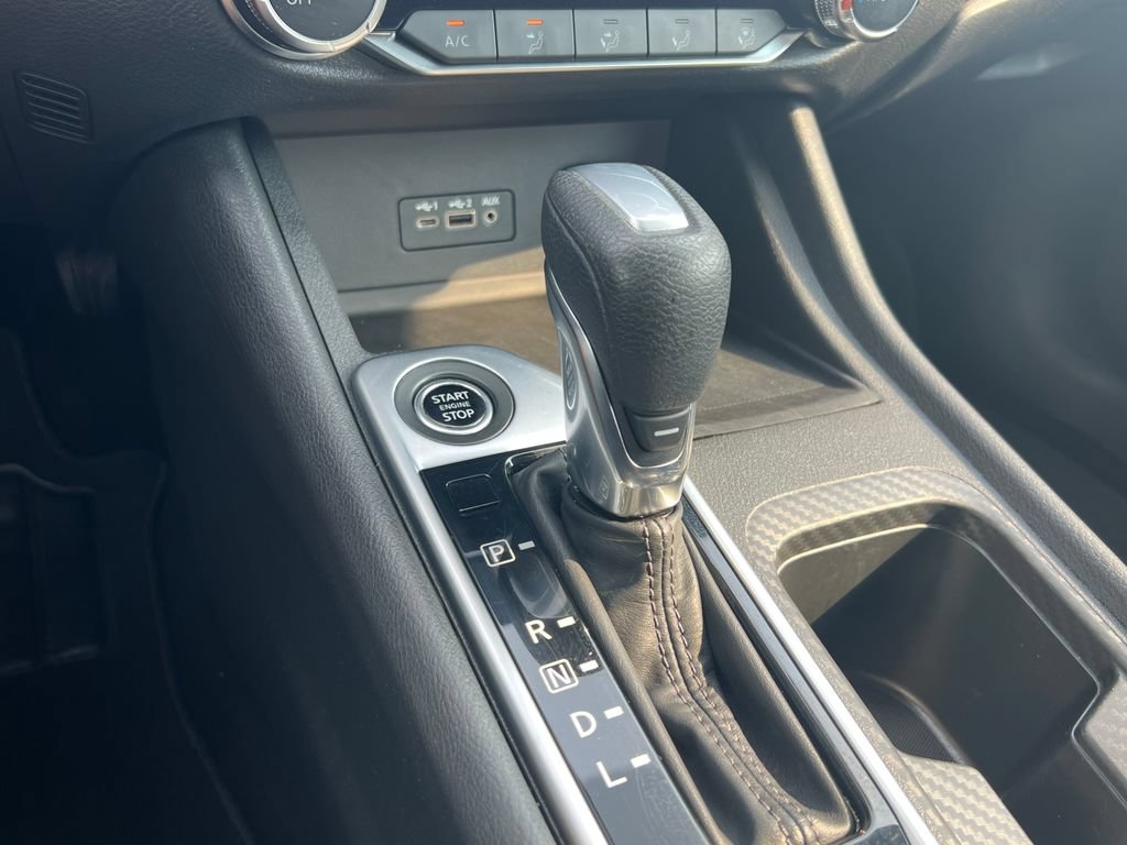 Used 2023 Nissan Sentra SV FWD image 28