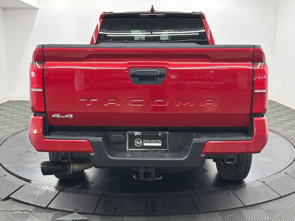 Used 2025 Toyota Tacoma SR5 AWD/4WD image 11