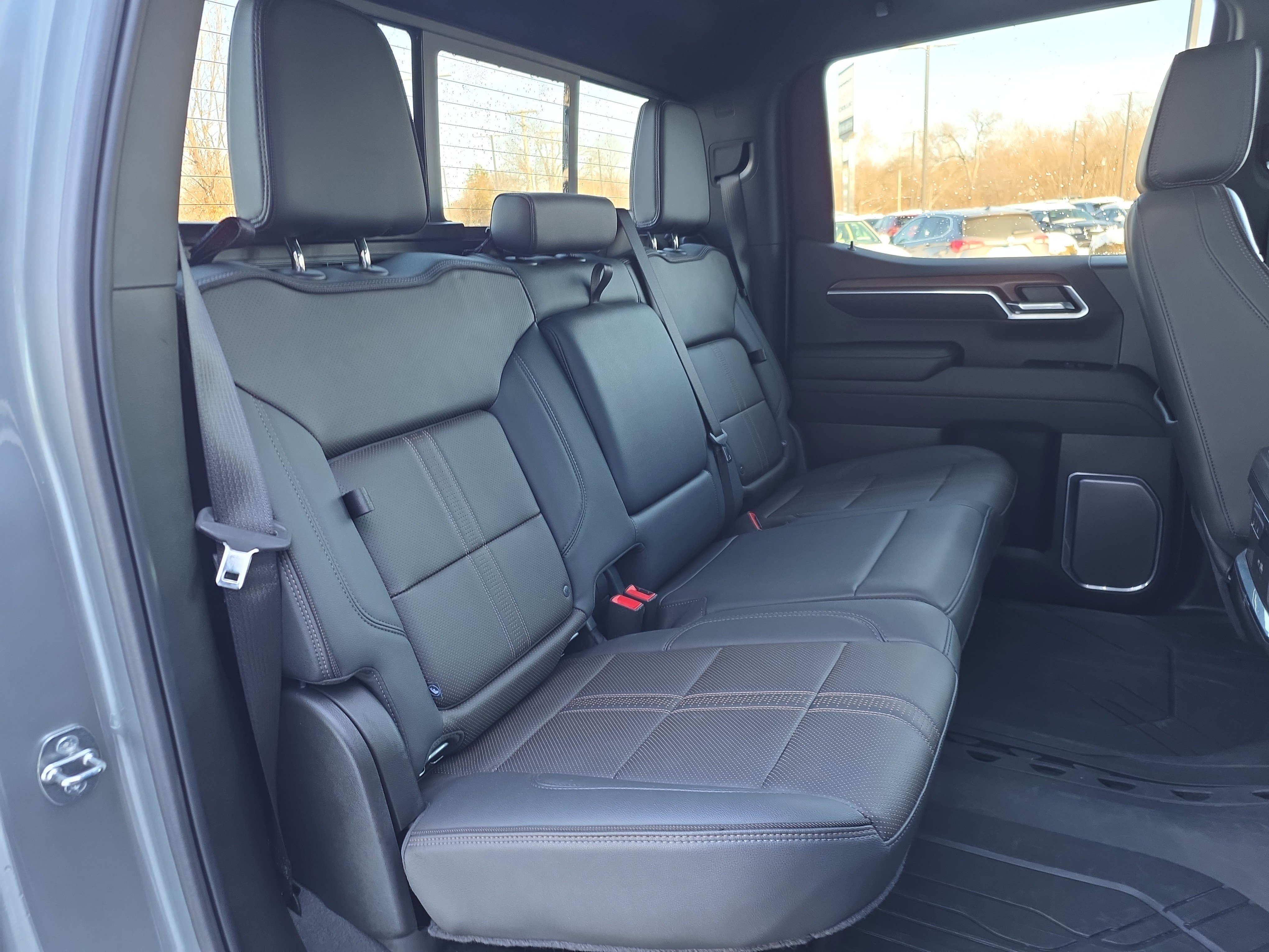 Used 2024 Chevrolet Silverado 1500 High Country w/ High Country Premium Package image 34