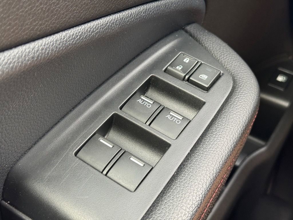 Used 2020 Honda Ridgeline Black Edition image 16