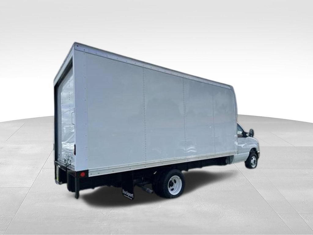 New 2025 Ford E-450 and Econoline 450 Super Duty w/ Power Equipment Group RWD image 8
