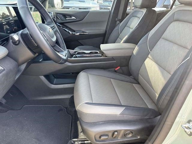 Certified 2025 Chevrolet Equinox LT w/ Convenience Package II image 16