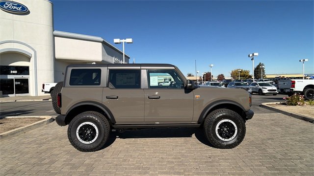 New 2025 Ford Bronco Badlands image 2