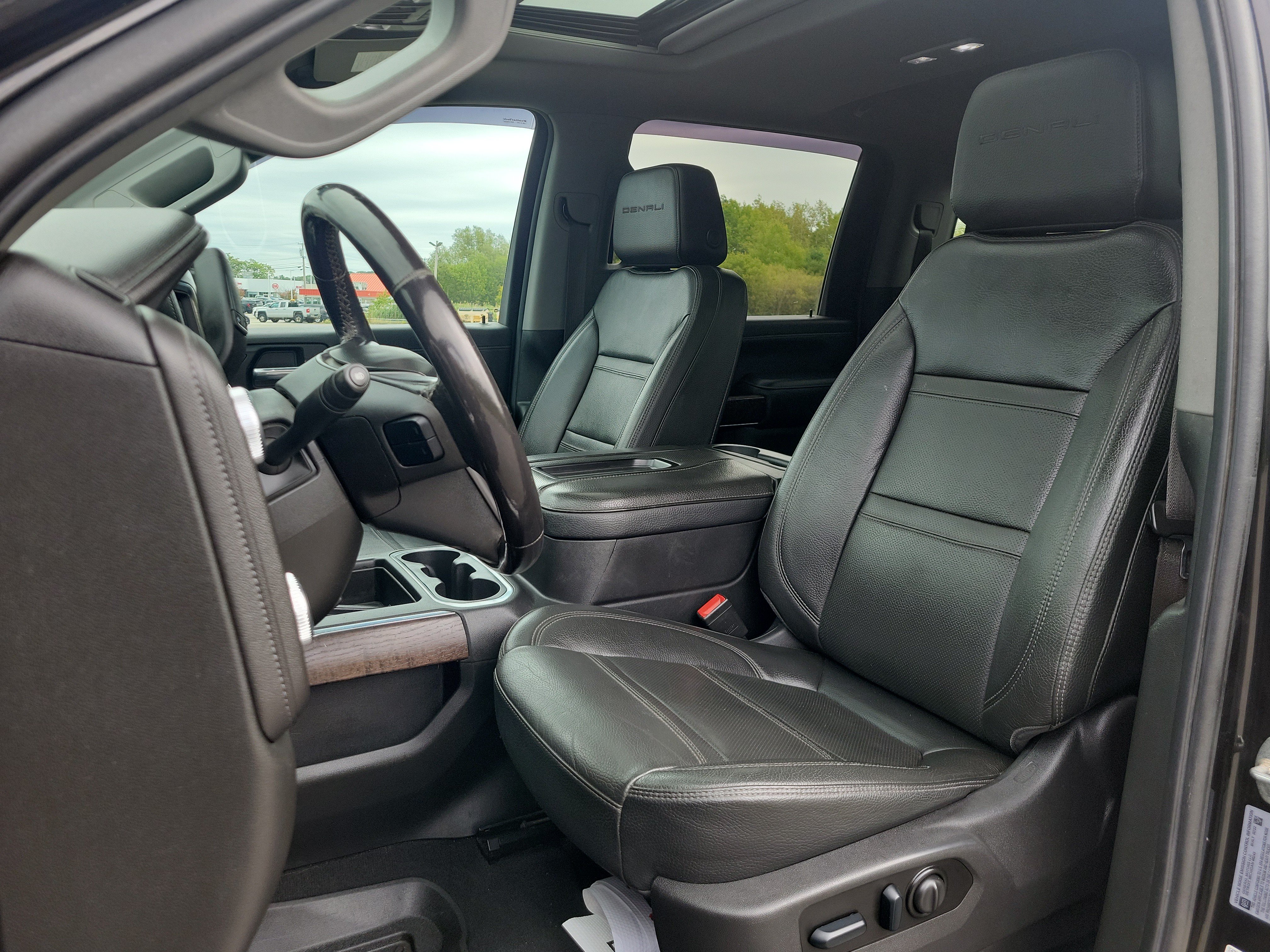 Used 2022 GMC Sierra 2500 Denali AWD/4WD image 14