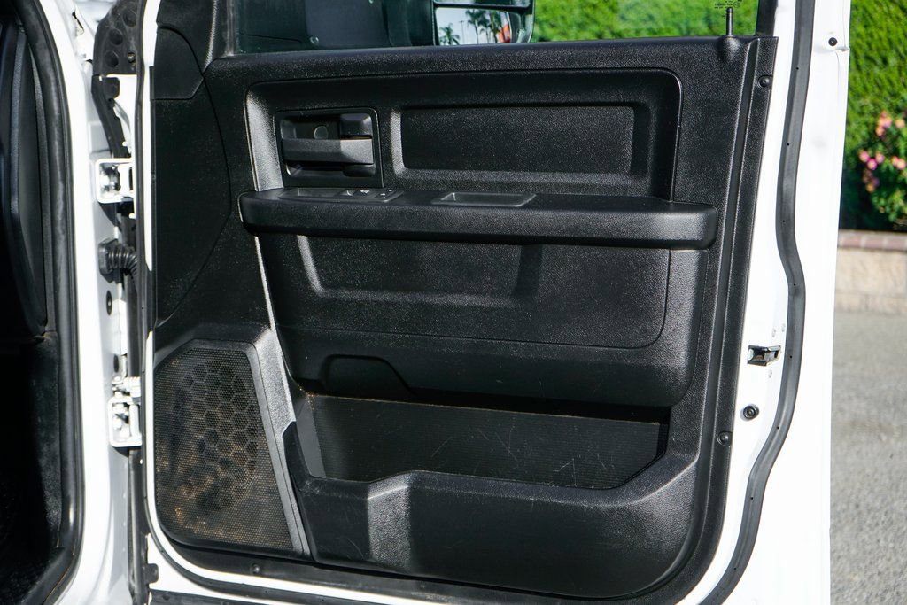 Used 2022 RAM 5500 Tradesman w/ Chrome Appearance Group image 42