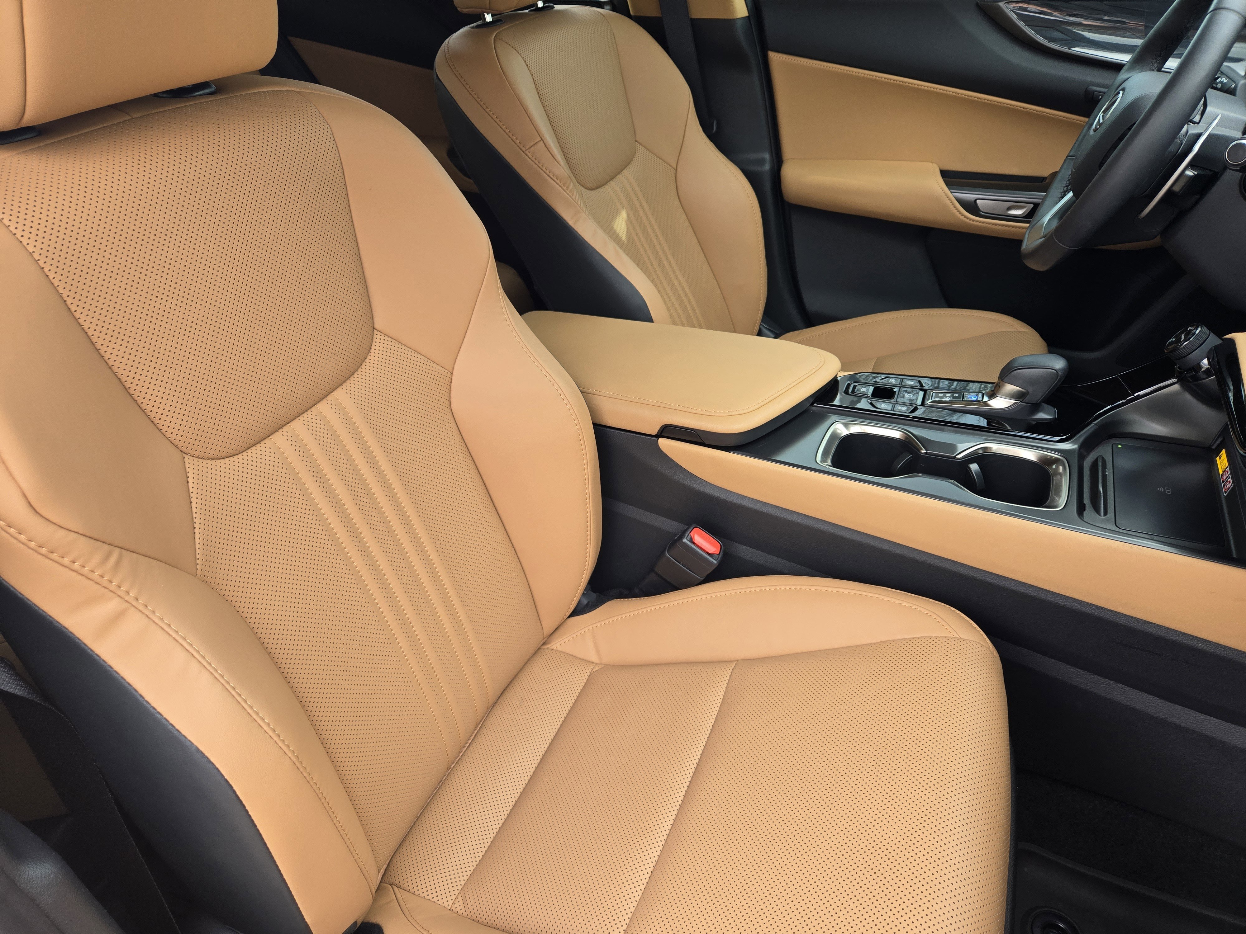 Used 2025 Lexus NX 350 AWD w/ Premium Package image 22