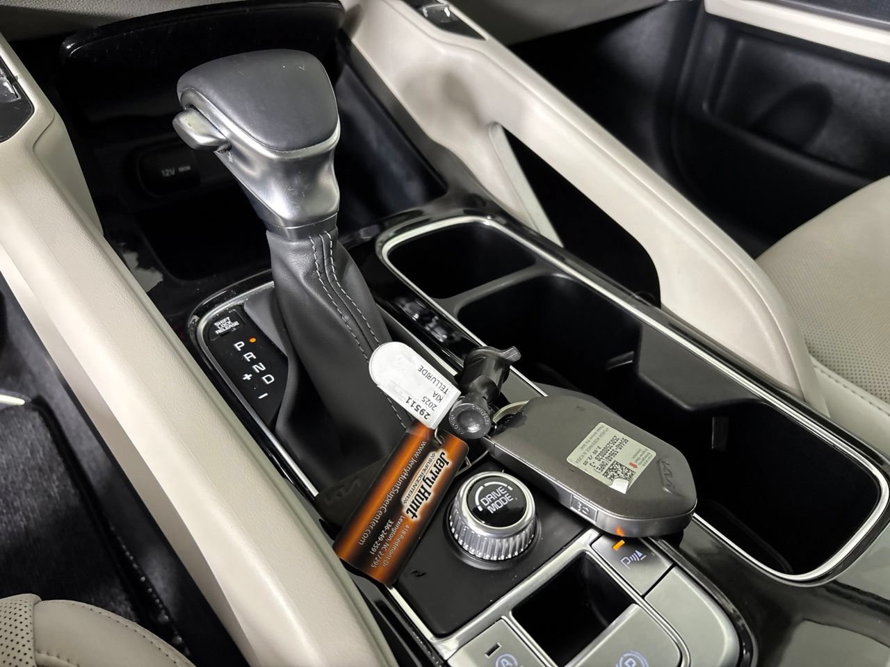 Used 2025 Kia Telluride S FWD image 22