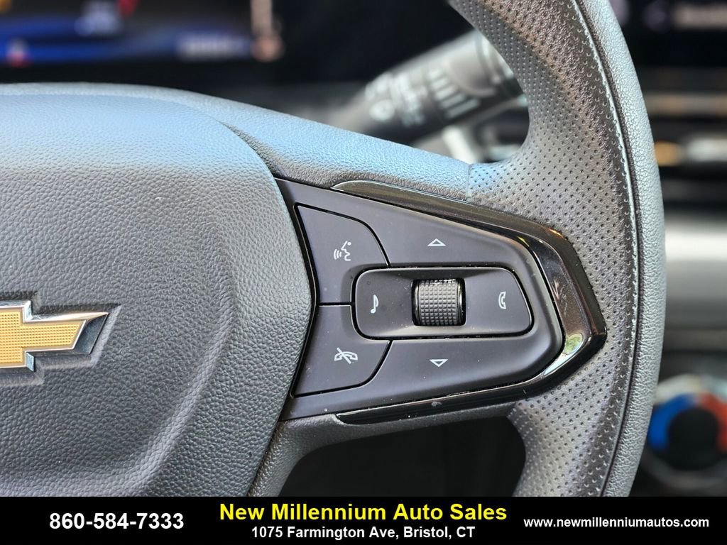 Used 2024 Chevrolet TrailBlazer LT image 28