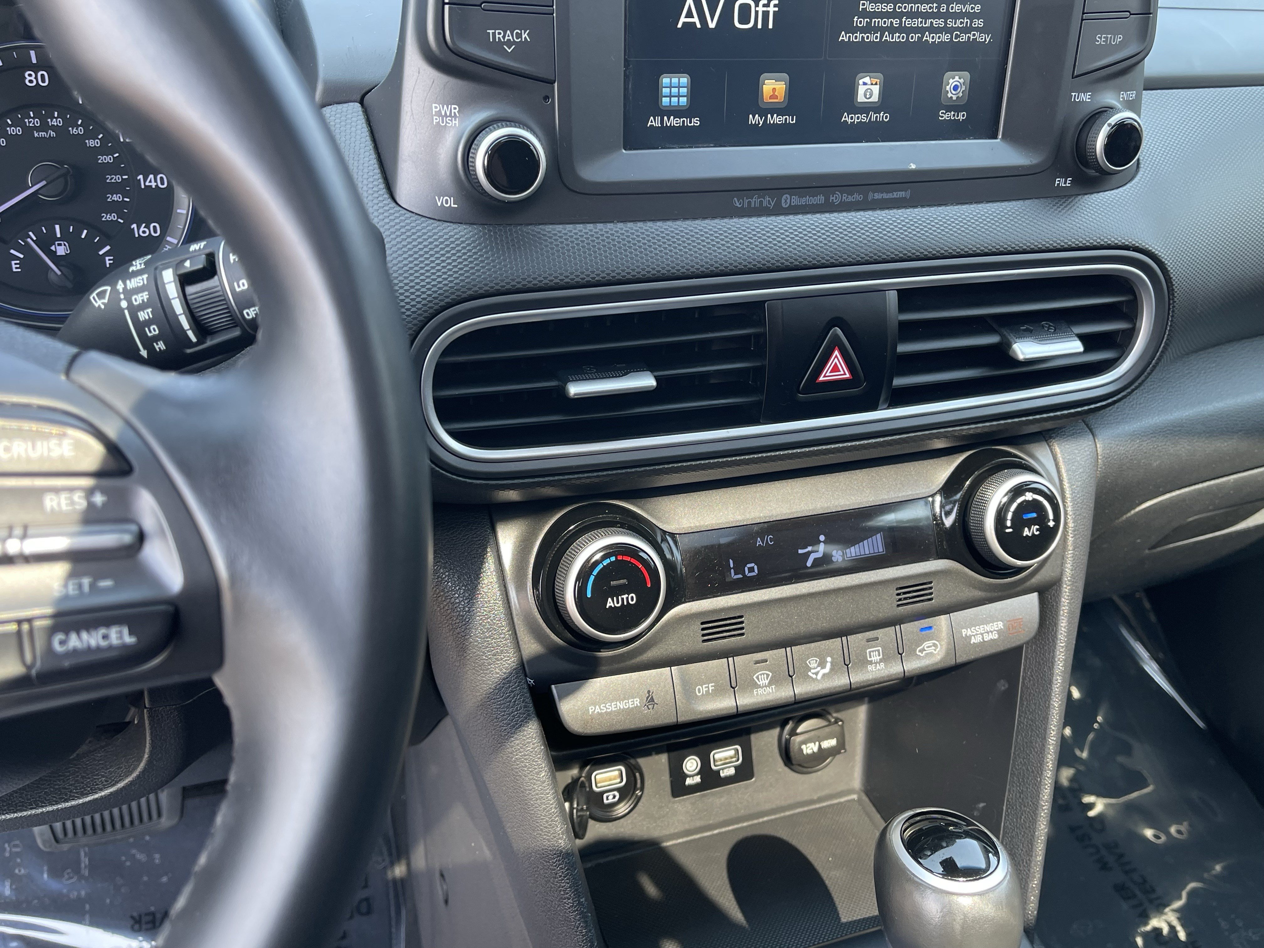 Used 2019 Hyundai Kona Limited FWD image 25