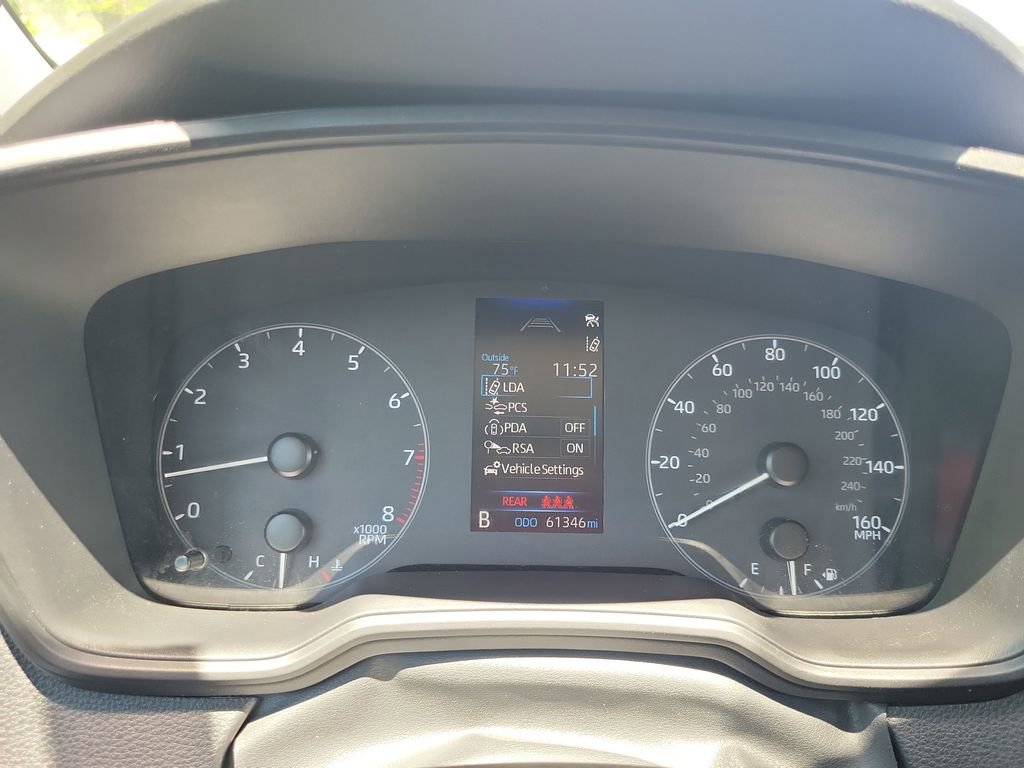 Used 2024 Toyota Corolla LE image 32