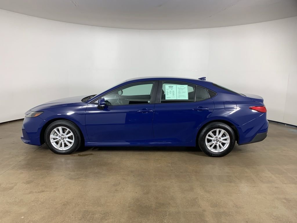 Used 2025 Toyota Camry LE image 16