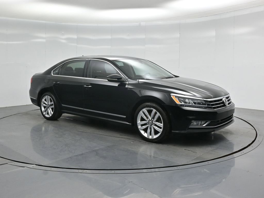 Used 2016 Volkswagen Passat 3.6 SEL Premium image 23