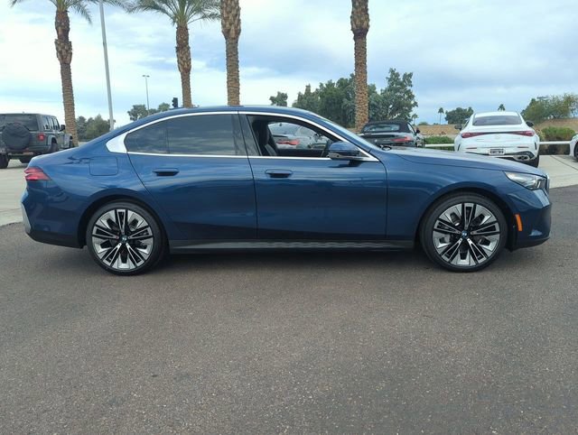 Used 2026 BMW 530i w/ Premium Package image 5