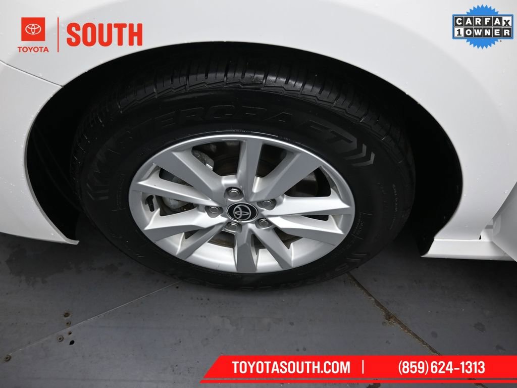 Certified 2025 Toyota Camry LE image 39