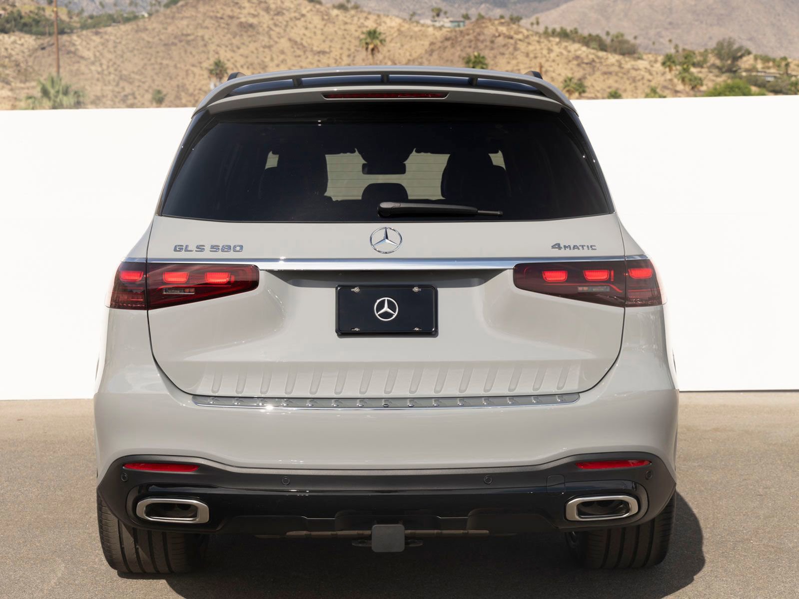 New 2026 Mercedes-Benz GLS 580 4MATIC image 9