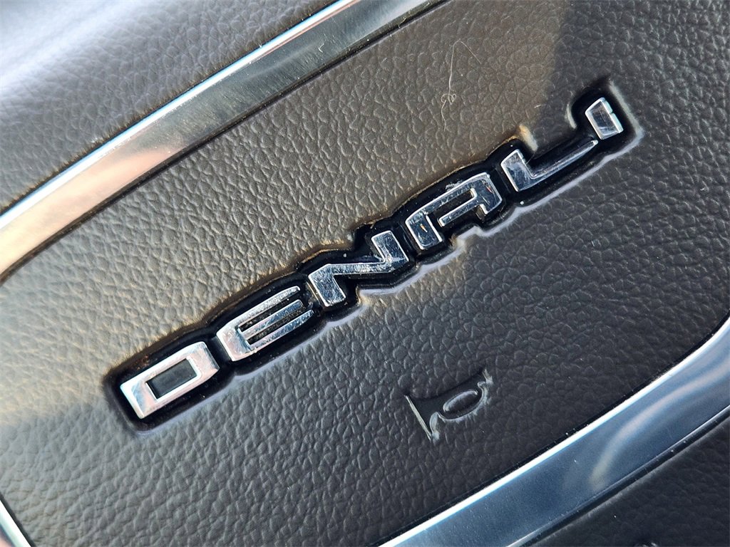 Used 2022 GMC Sierra 2500 Denali w/ Denali Ultimate Package image 9