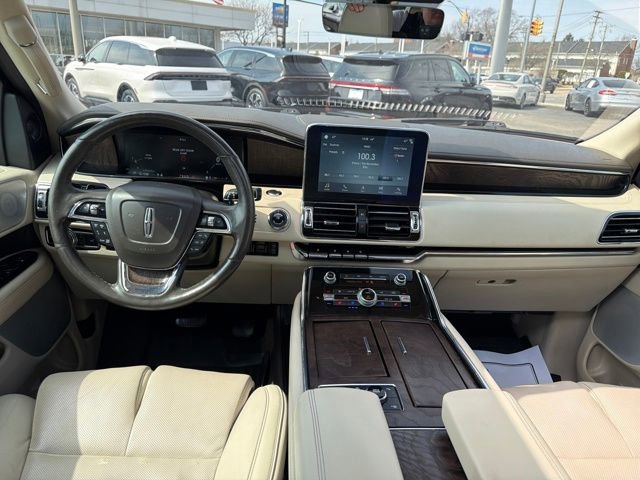 Used 2019 Lincoln Navigator L Reserve image 15
