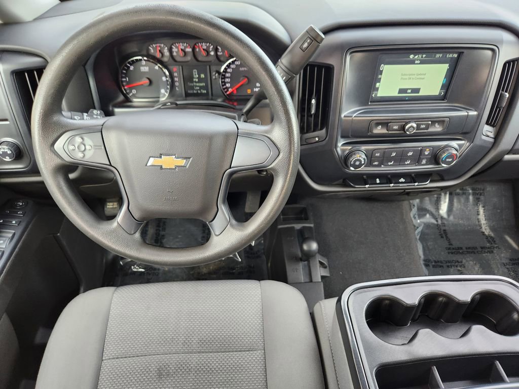 Used 2018 Chevrolet Silverado 1500 Custom w/ Custom Value Package image 2